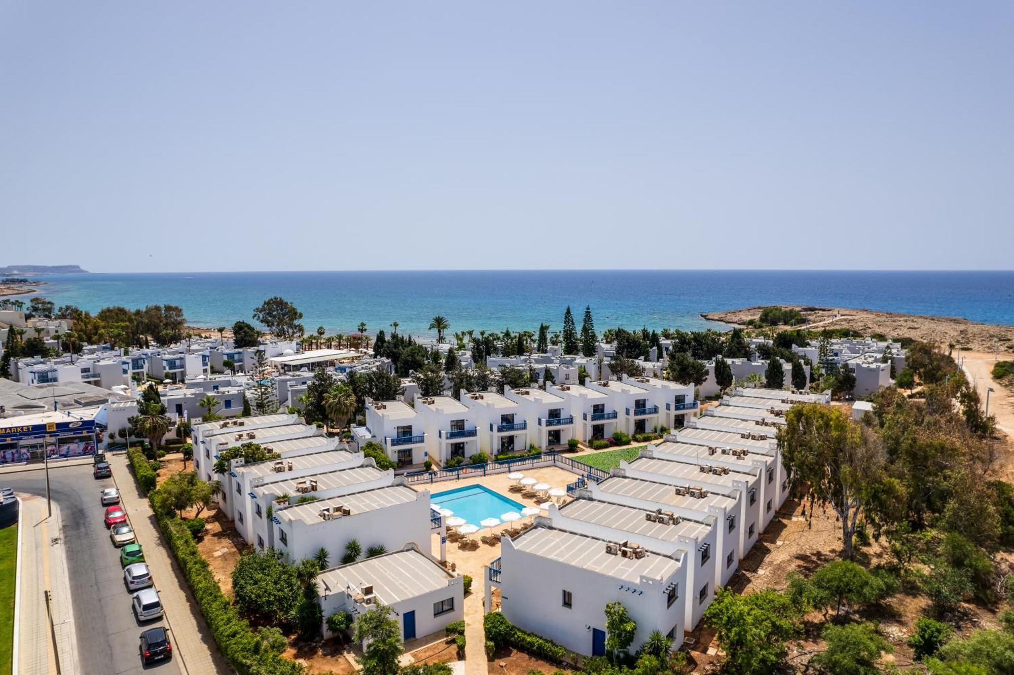 Kritamo Beach Hotel Apartments Айя-Напа Екстер'єр фото