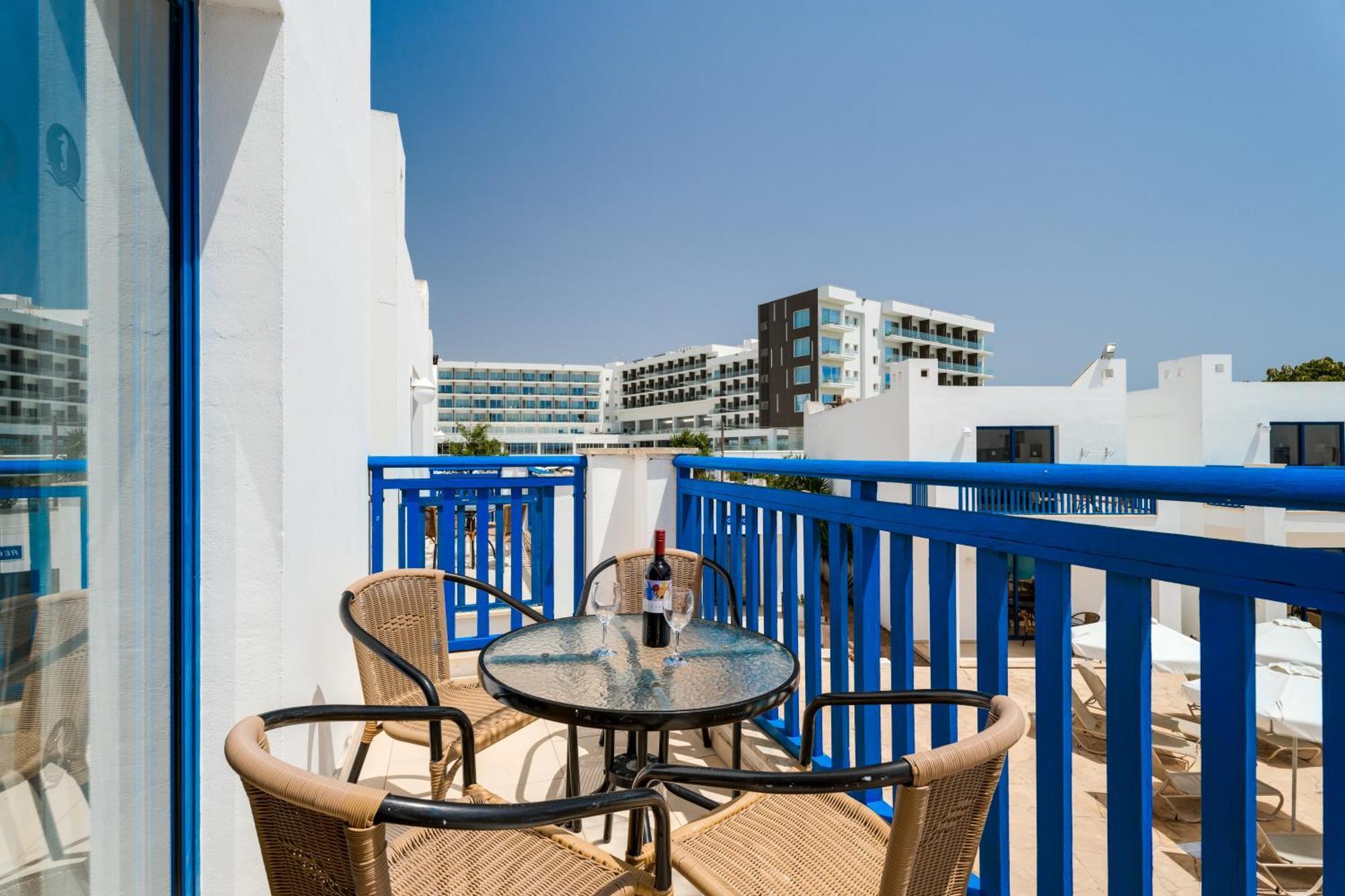 Kritamo Beach Hotel Apartments Айя-Напа Екстер'єр фото
