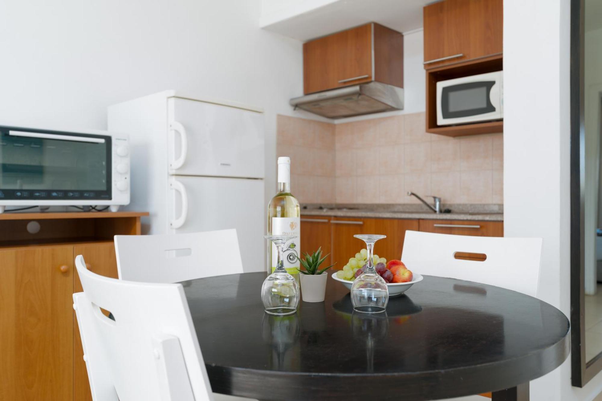 Kritamo Beach Hotel Apartments Айя-Напа Екстер'єр фото